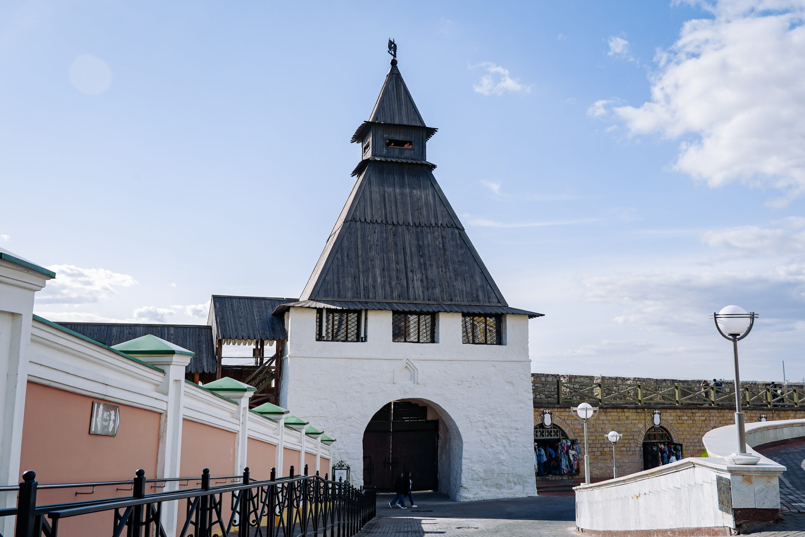 Разрушенные церкви в Казанском Кремле